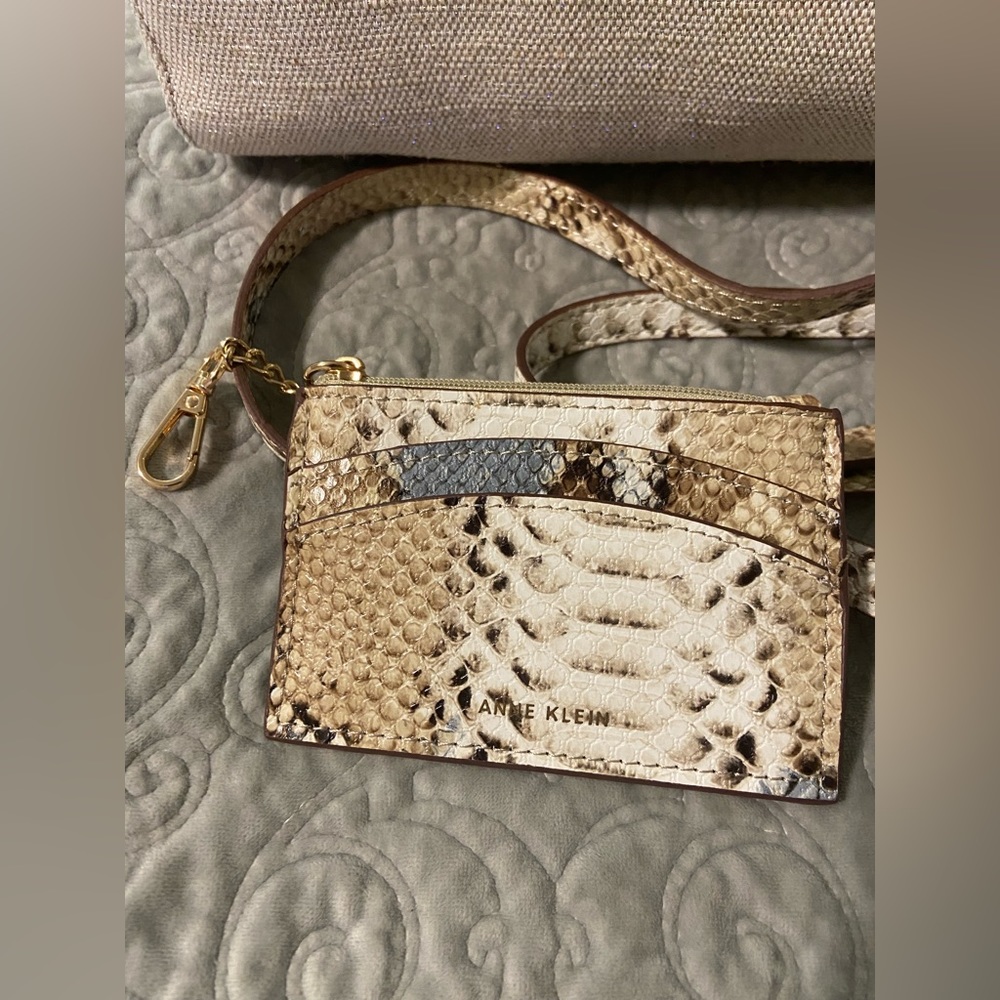 Faux Snakeskin and Cloth Metallic Anne Klein Purse - Picture 4 of 16